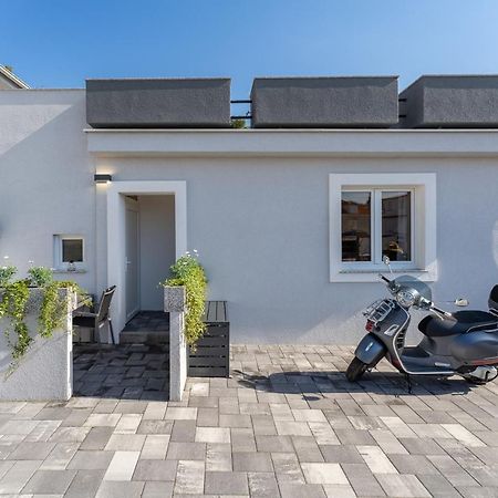 Villa Sogi ビオグラード・ナ・モル エクステリア 写真